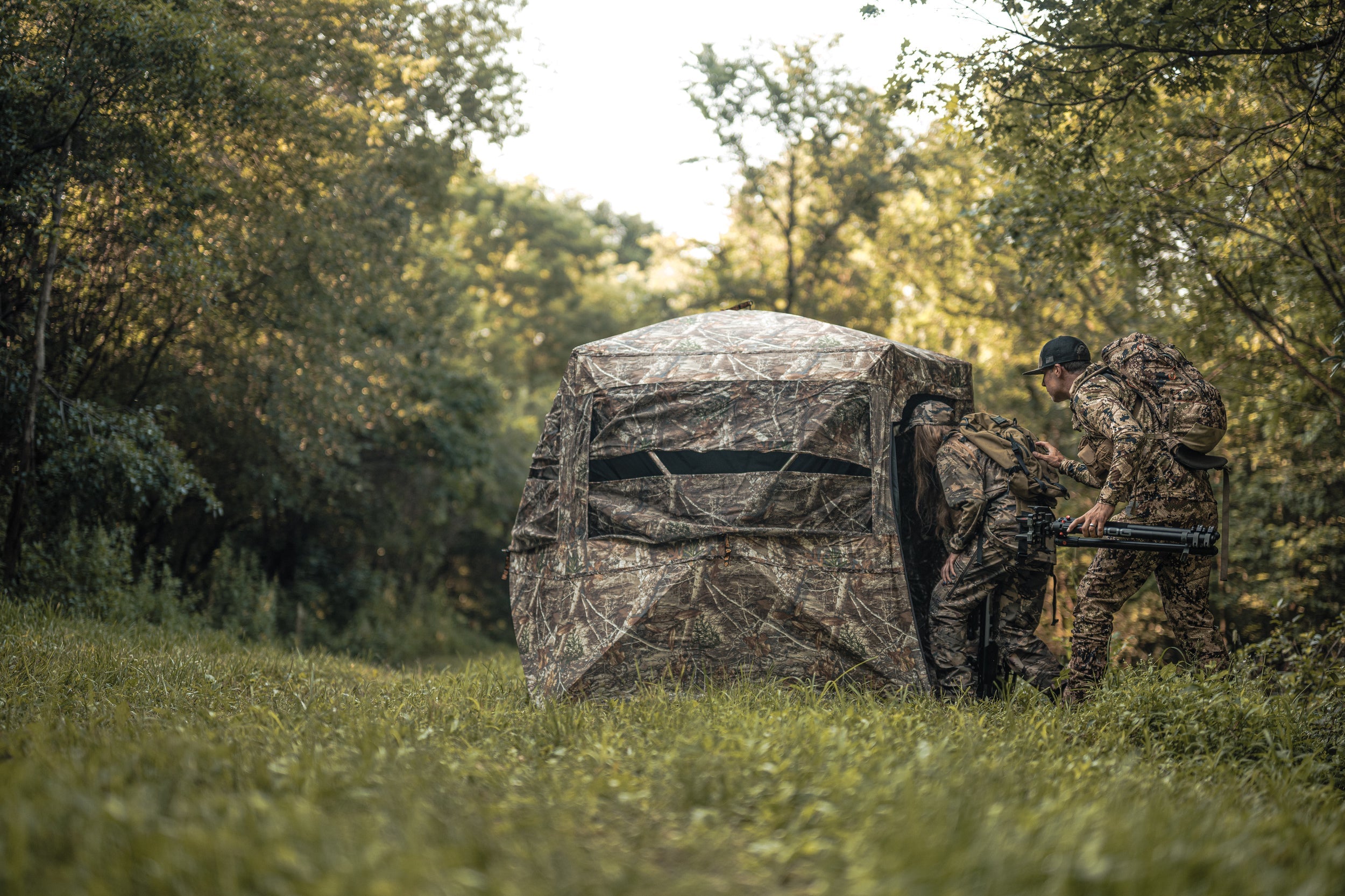 Rhino Low Hub Pro Full Door Hunting Blind β Archery Country