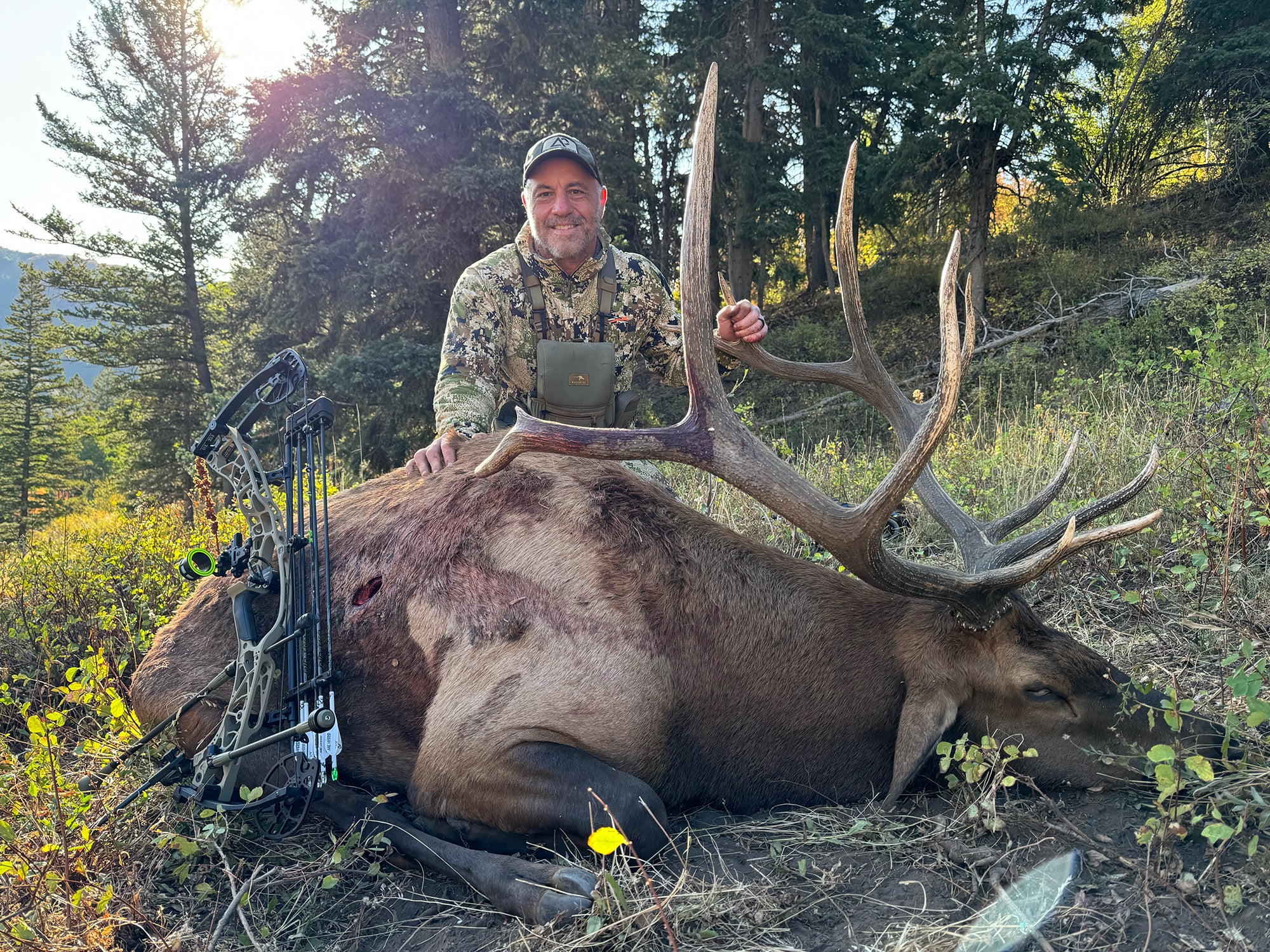 Joe Rogan bowhunting elk, Archery Country customer